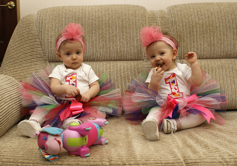 А ещё близняшек примете? :)