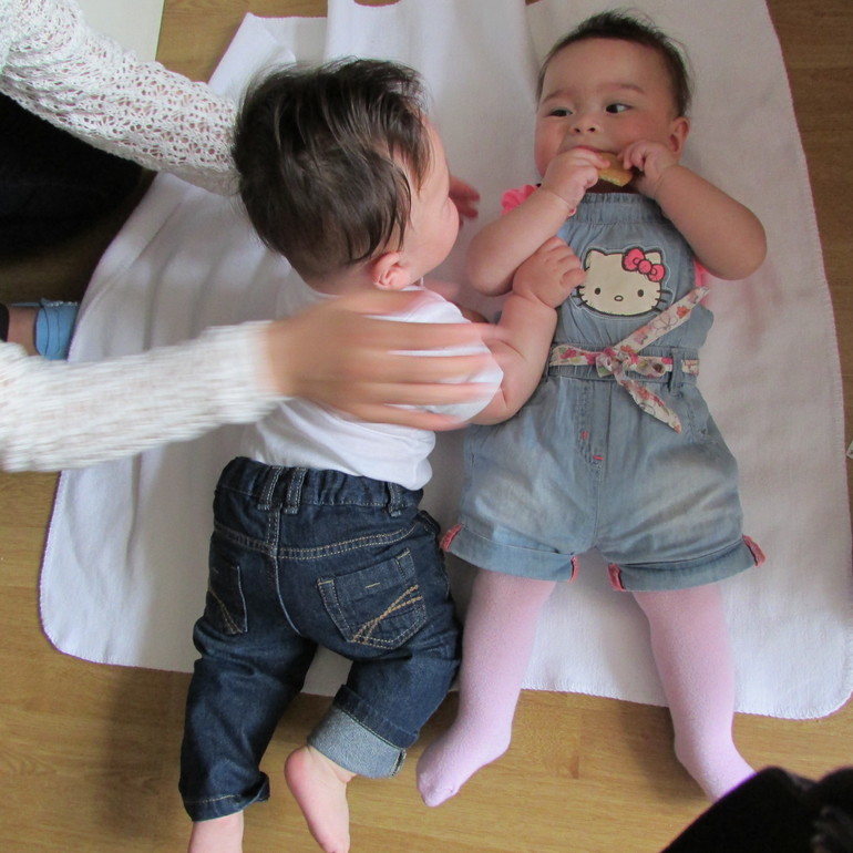 Мартин наконец-то встретил девушку.