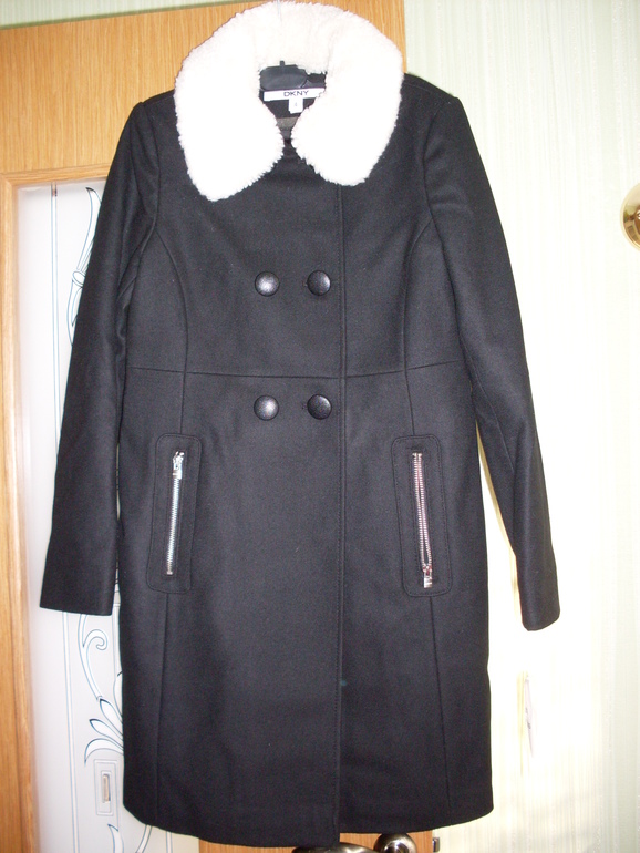 Новое пальто DKNY