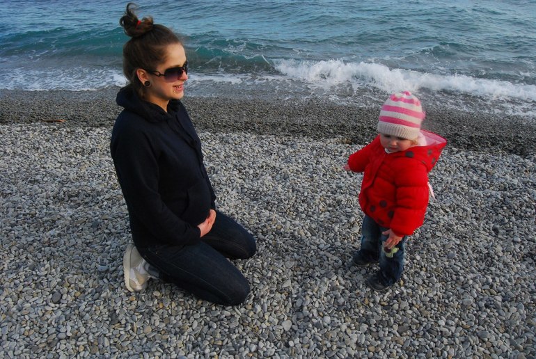 прогулка по солнечному пляжу)))