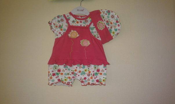 комплект летний размер 6-9м Цена 400р.