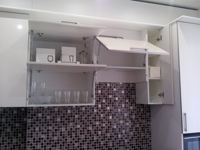 А можно я похвастаюсь кухней?