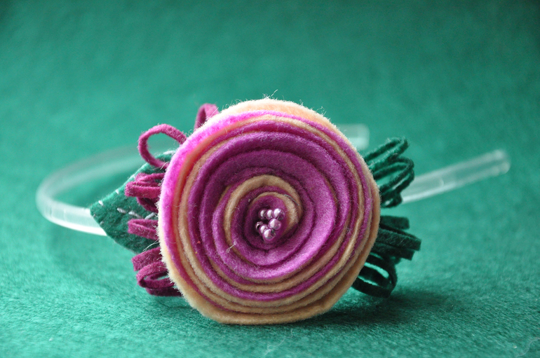 Браслет на руку мне и ободок доче