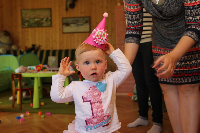 Аделинке-малинке год! Двухдневное отмечание )))