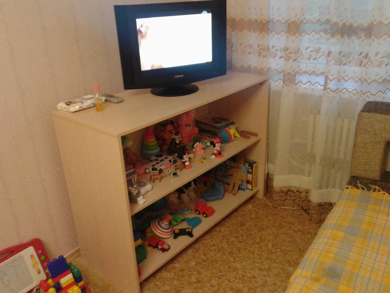 Продам стол-тумбу .Состояние отличное! 2000 т.р. Т.89040912369