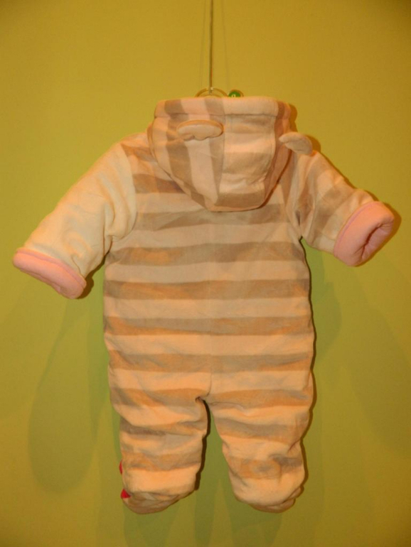 Комбинезоны Carters на малышку