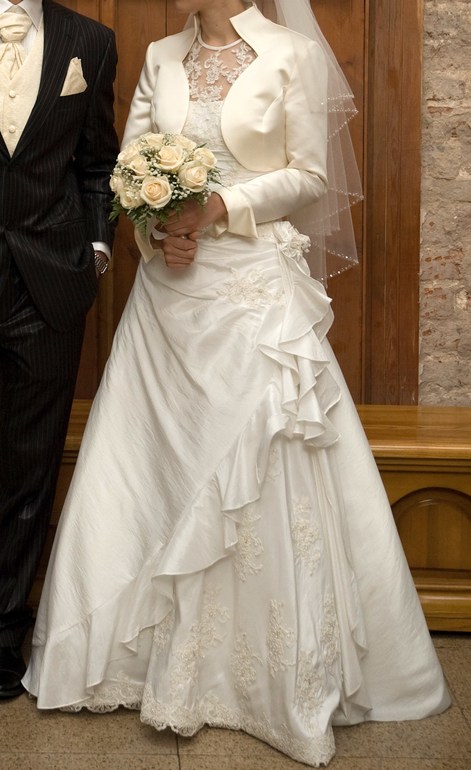 Продаю прекрасное свадебное платье To be bride за 12400