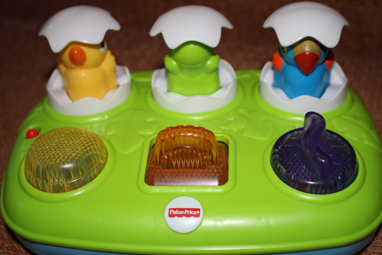 Продаю Fisher Price 2 игрушки (телефон-каталка, веселые друзья)