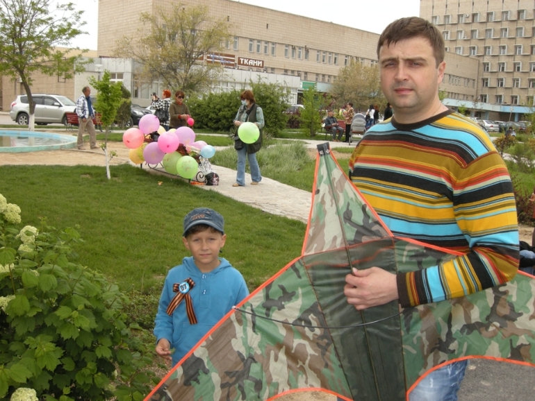 Ярику 7 лет. 9 мая 2010.