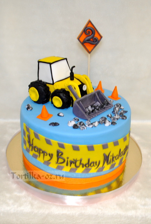 Торт с трактором