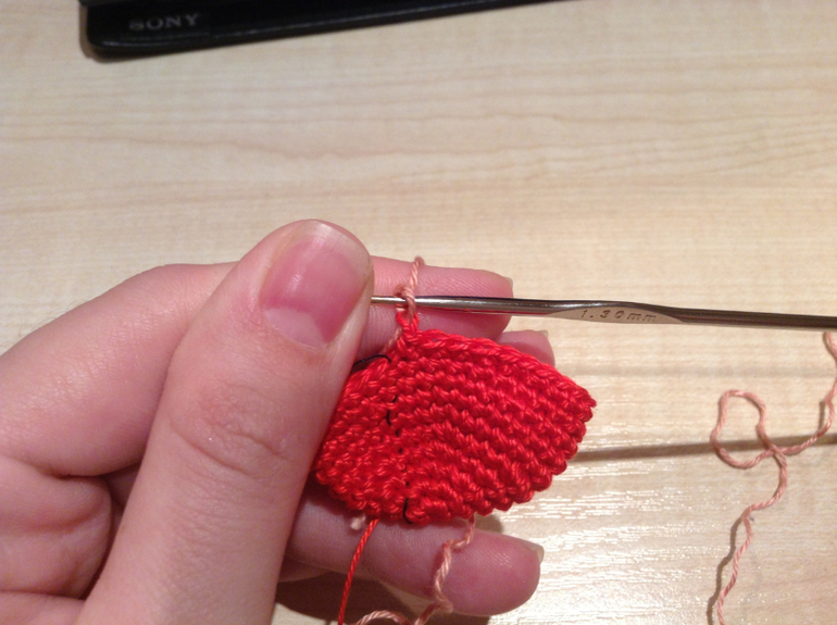 Обвязка яйца от киндера.