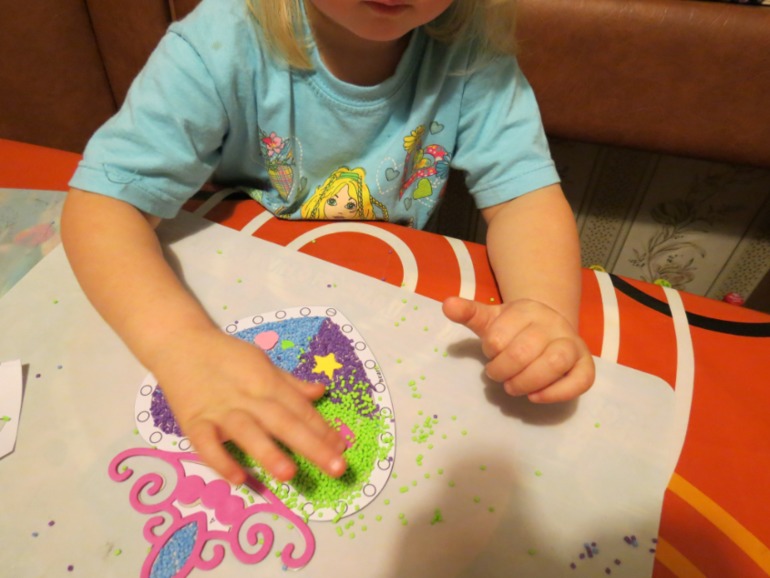 Ждем Новый год и получаем задания.