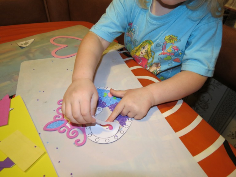 Ждем Новый год и получаем задания.