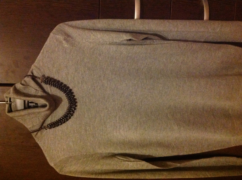 Чем украшают водолазку?