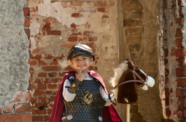 Рыцари...