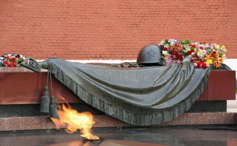 Ваша победа в наших сердцах)))