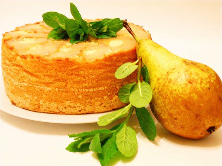 "Шарлотка с грушами"))