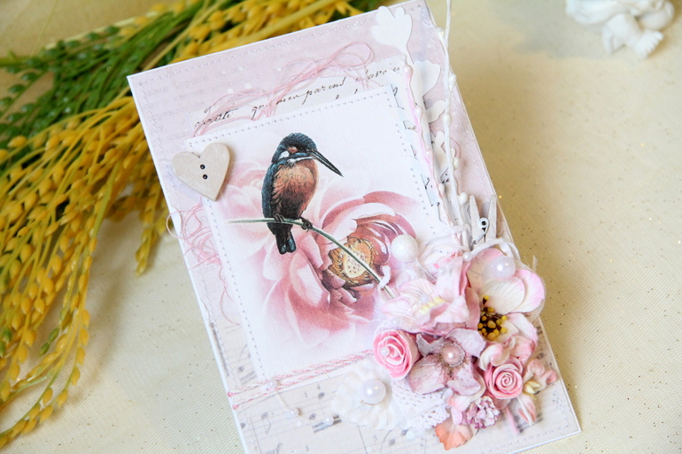 Открытка с птичкой