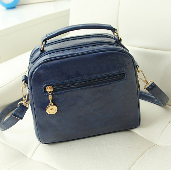 сумки с 2-мя отделениями, цена 790 руб! сразу на ваш адрес!