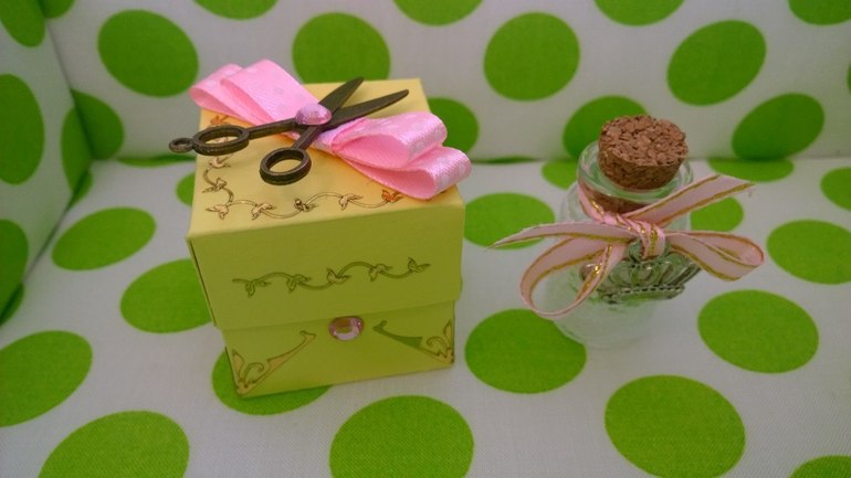 Короб для хранения первых вещей ребеночка