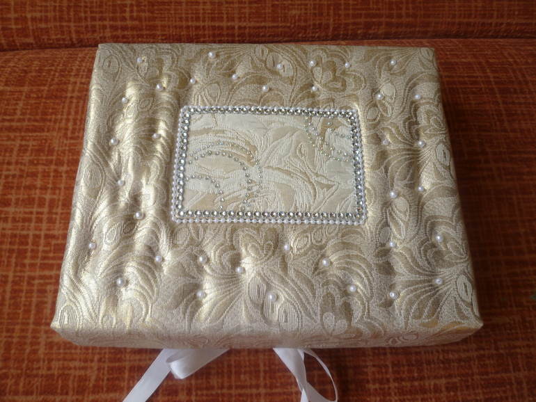 ---------------шкатулка для ювелирных украшений--------------