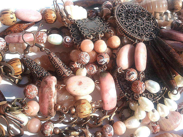 Весенний микс в пастельных тонах.