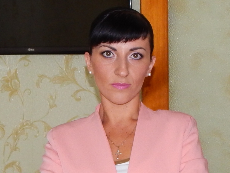 Праздничный яркий макияж