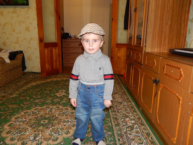 Гуччи  Китайский))