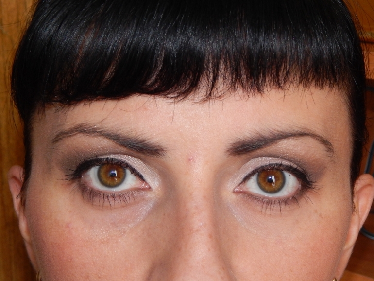 Оформление бровей