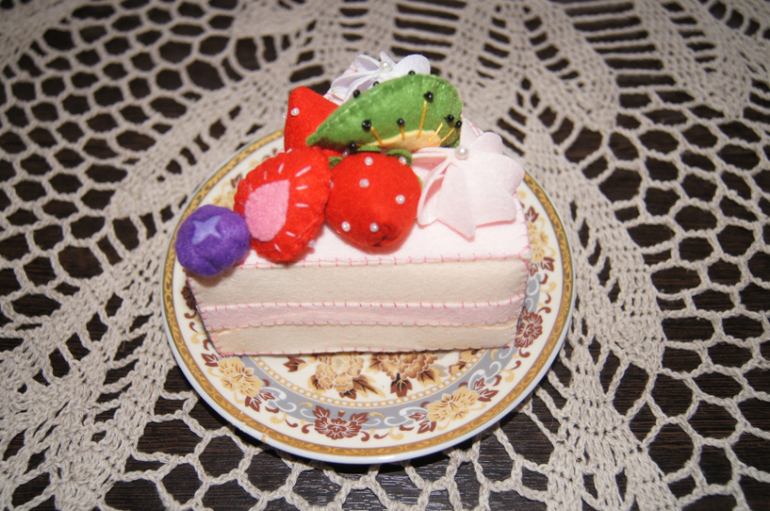 А у нас  сегодня тортик !!!