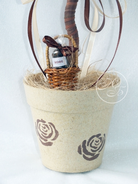 Кофейный аромат.