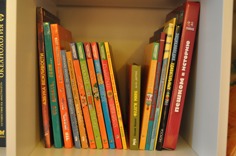 Наши полочки!