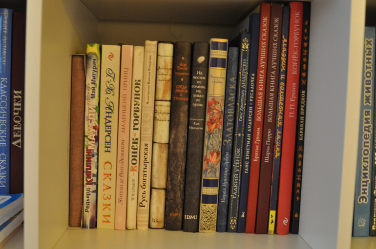 Наши полочки!