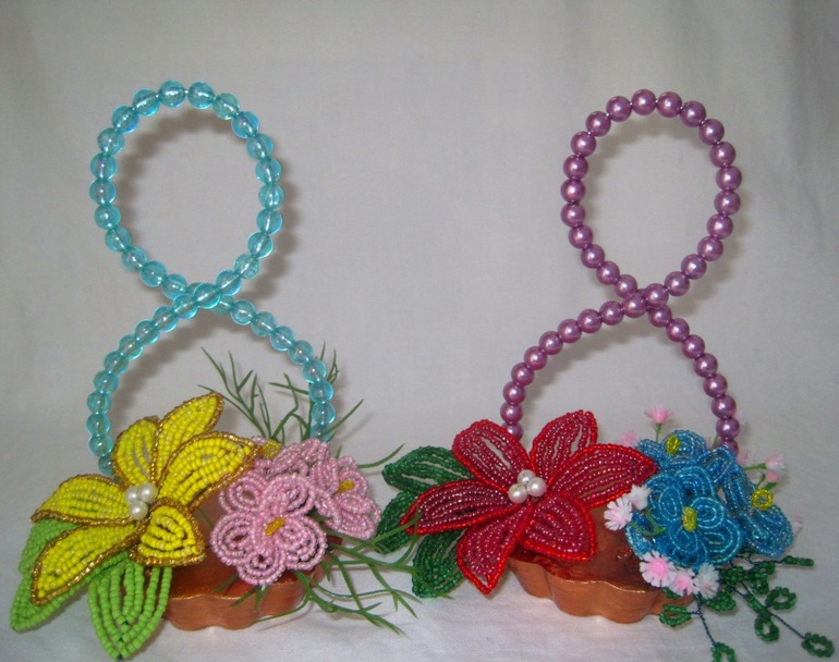 На 8 марта..))) сувенирчики...