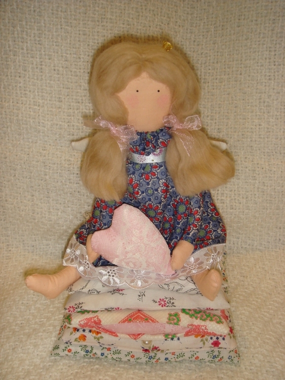 Привет. Мои первые Тильдочки хотят присоединиться к вам)))