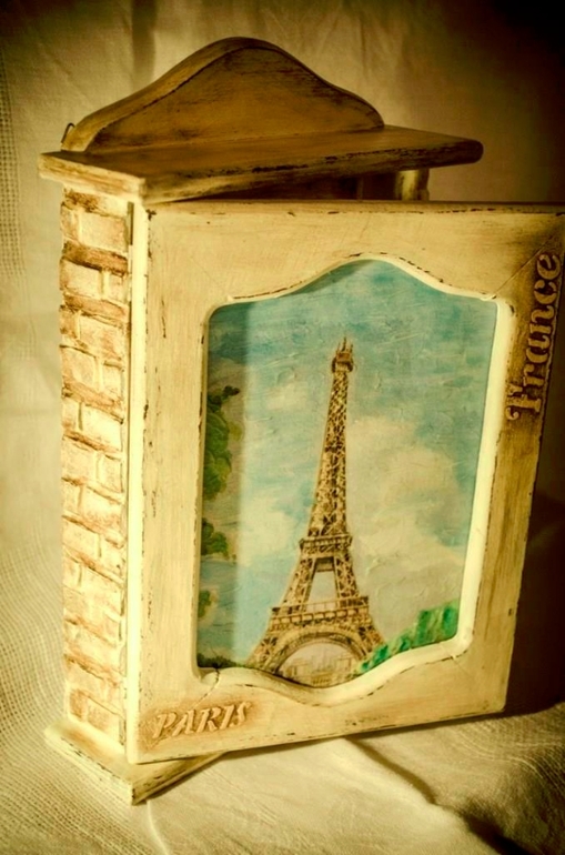 Парижская ключница цвета слоновой кости