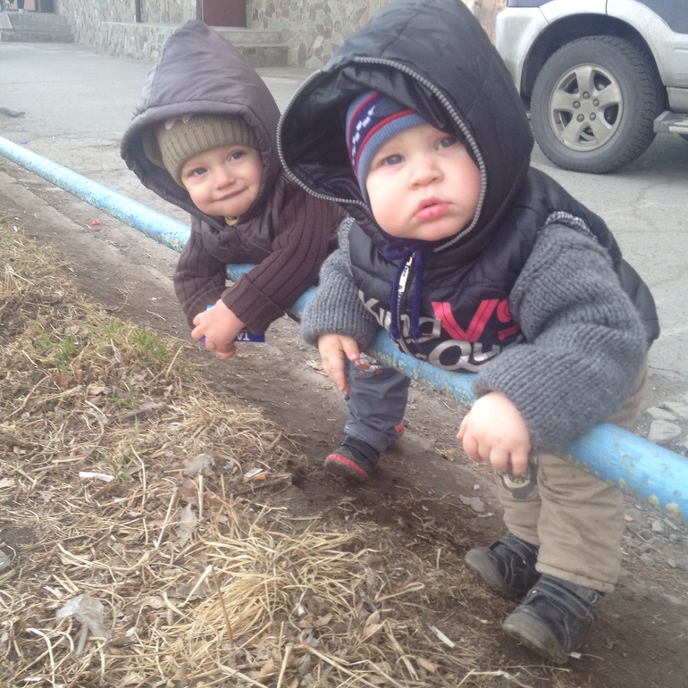 Коляшке 1 год и 2 мес, растет сынок;)