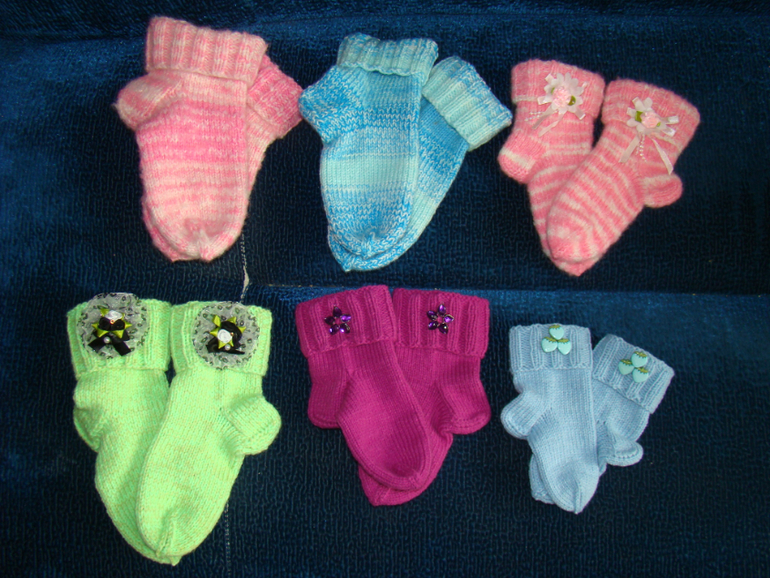 Скромные носочки.....