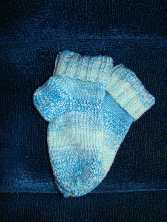 Скромные носочки.....