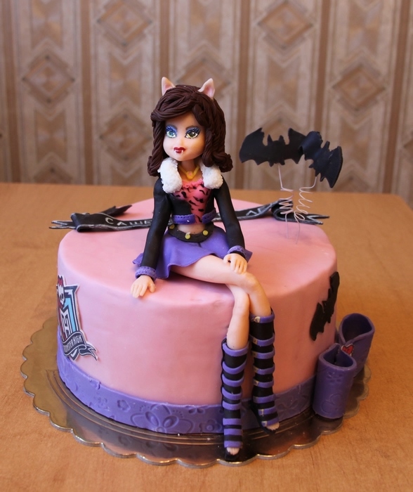 Ещё одна Клодин Вульф