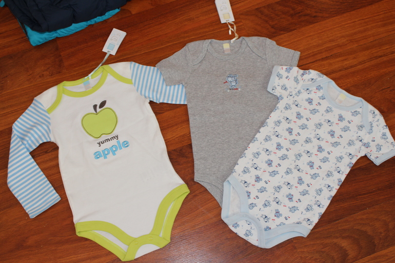 новый пакет для мальчка (фирма маза,h@m некс