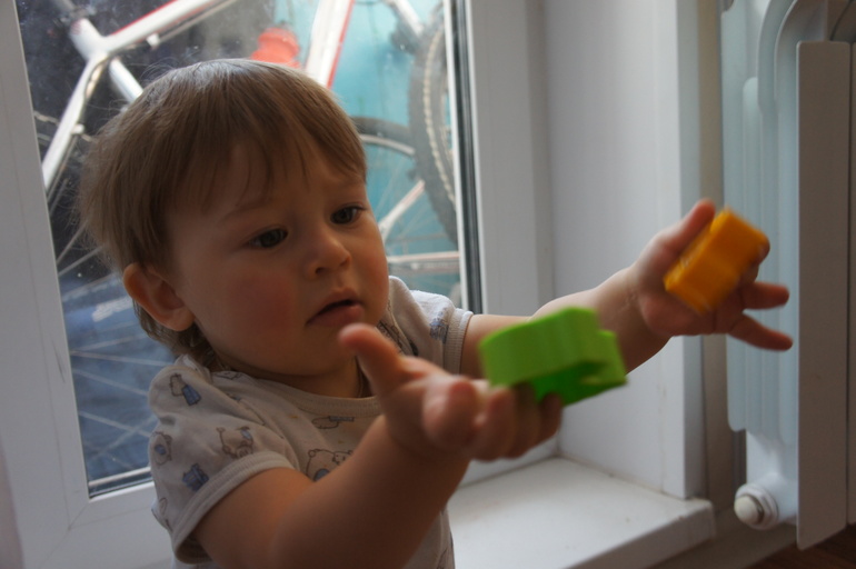 Наши год и три