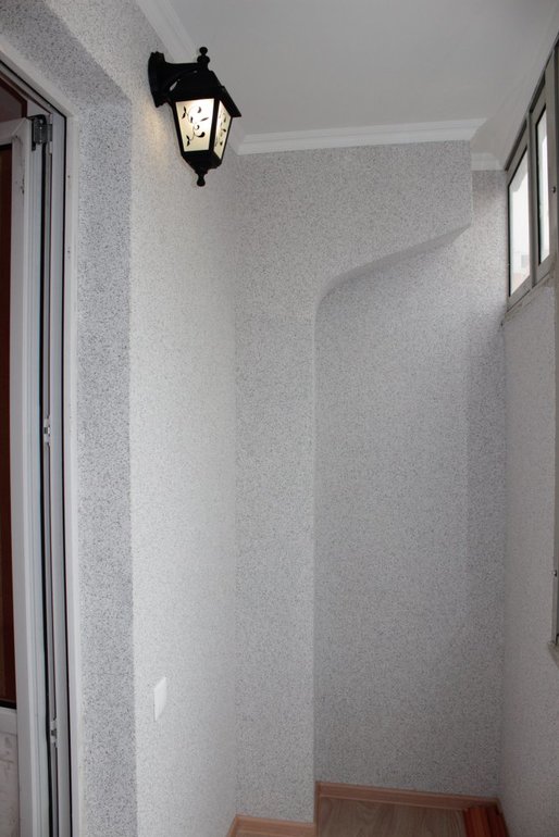 Чем покрашены стены?