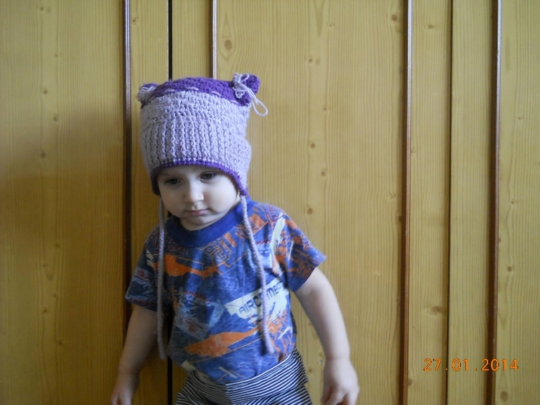 Шапка крючком с ушками