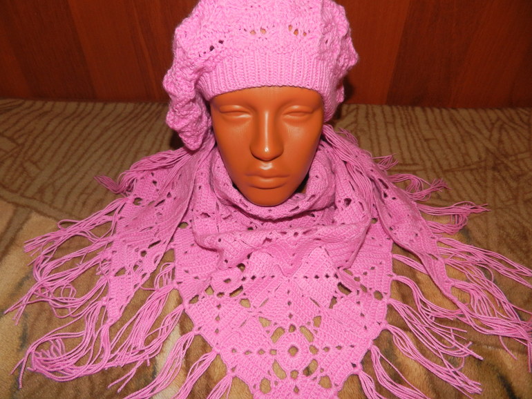 Вот такой снуд- мини шалька связался для себя любимой!