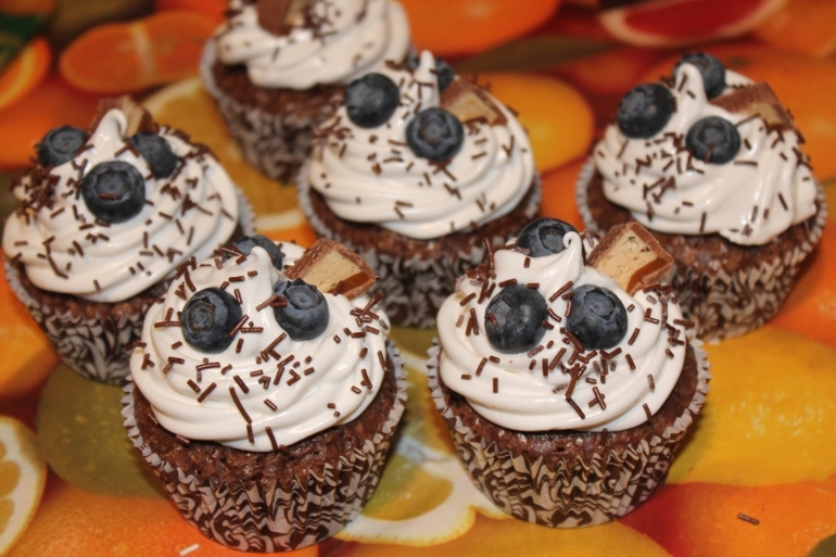 ассорти  с ягодами