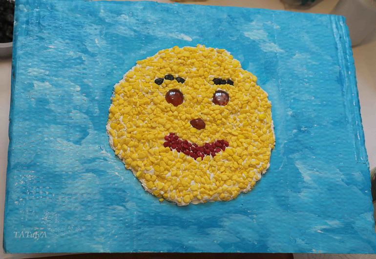 Встречаем Масленицу вот таким солнцем.