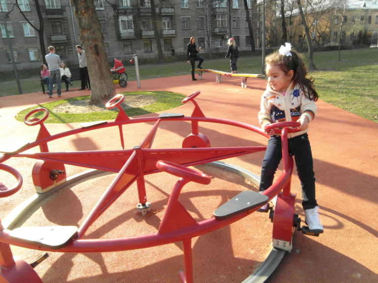 На прогулке!