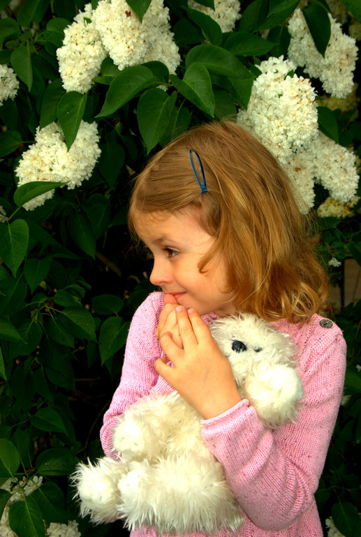 До сих пор в кресле катаемся))) третий год)