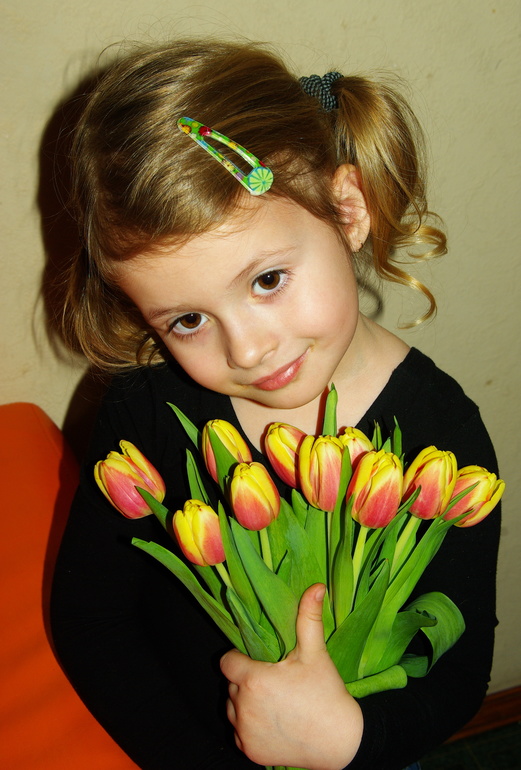 8 марта) Катерине 4.5 года)